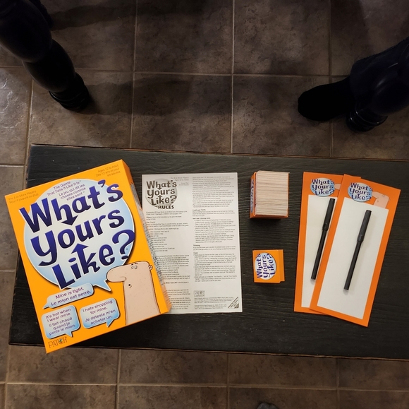 PlayMonster What's Yours like Party Game - Picture 2 of 3